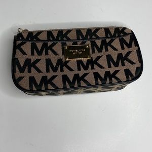 Michael Kors Cosmetic Make Up Bag